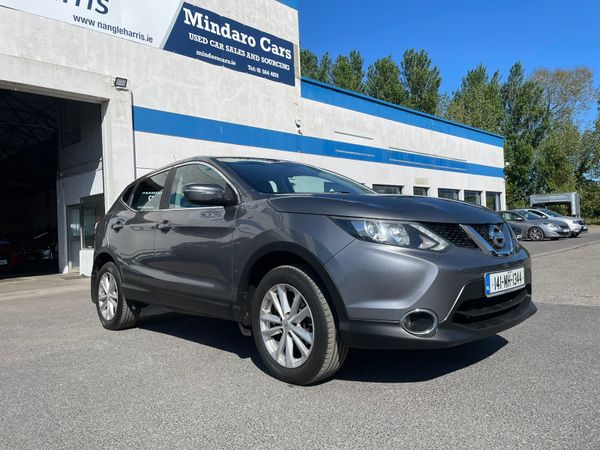 Nissan Qashqai Hatchback, Diesel, 2014, Grey