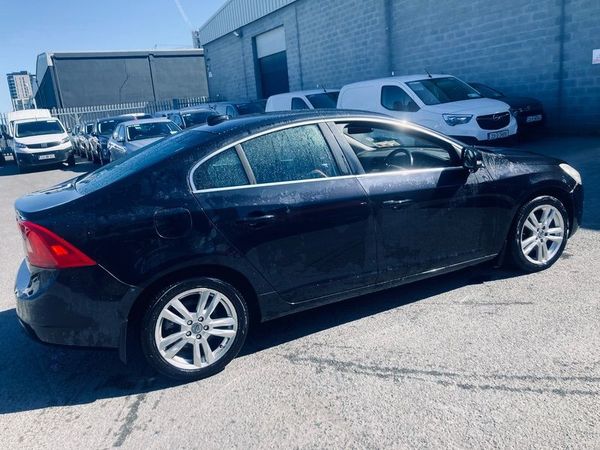 Volvo S60 Saloon, Diesel, 2010, Black