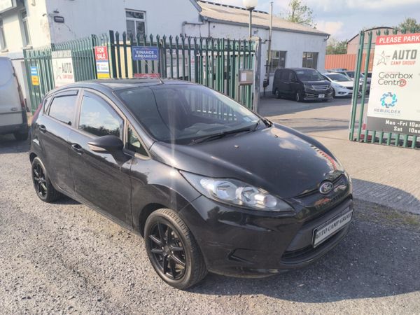 Ford Fiesta Hatchback, Petrol, 2012, Black