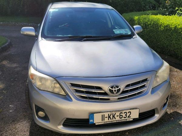 Toyota Corolla Saloon, Diesel, 2011, Silver