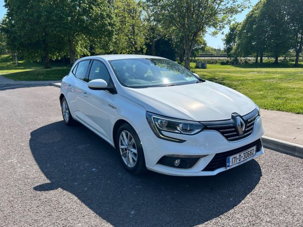Renault Megane Hatchback, Diesel, 2017, White