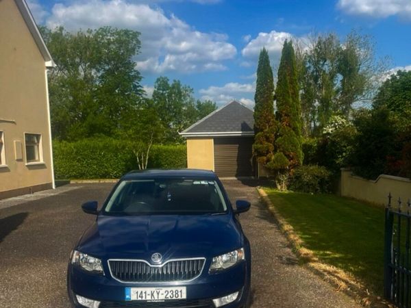 Skoda Octavia Hatchback, Diesel, 2014, Blue