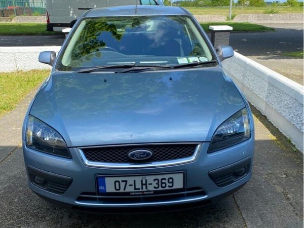 Ford Focus Hatchback, Petrol, 2007, Blue