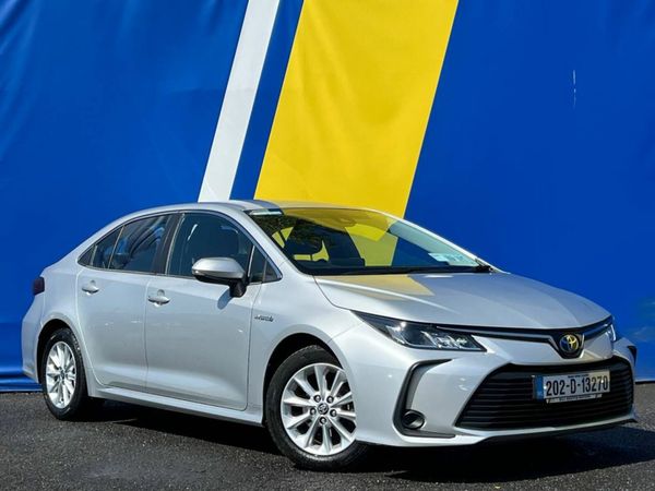 Toyota Corolla Saloon, Petrol Hybrid, 2020, Silver