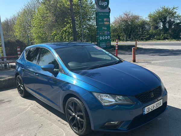 SEAT Leon Hatchback, Petrol, 2013, Blue