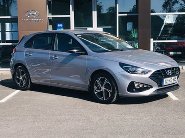 Hyundai i30 Hatchback, Diesel, 2022, Sleek Silver