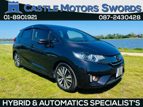 Honda Fit Hatchback, Petrol Hybrid, 2015, Purple