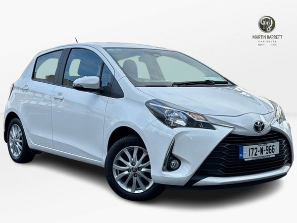 Toyota Yaris Hatchback, Petrol, 2017, White