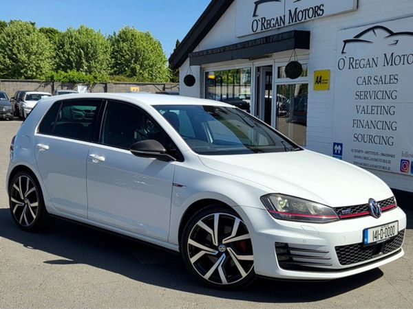 Volkswagen Golf Hatchback, Petrol, 2014, White