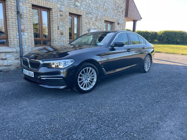 BMW 5-Series Saloon, Petrol Plug-in Hybrid, 2018, Grey