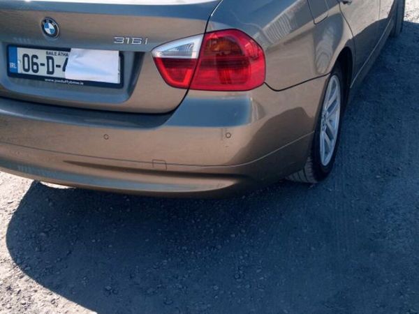 BMW 3-Series Saloon, Petrol, 2006, Gold
