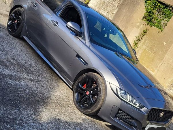 Jaguar XE Saloon, Diesel, 2016, Grey
