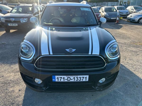 Mini Cooper Hatchback, Diesel, 2017, Black