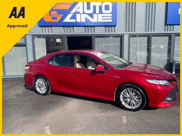 Toyota Camry Saloon, Petrol Hybrid, 2019, Red