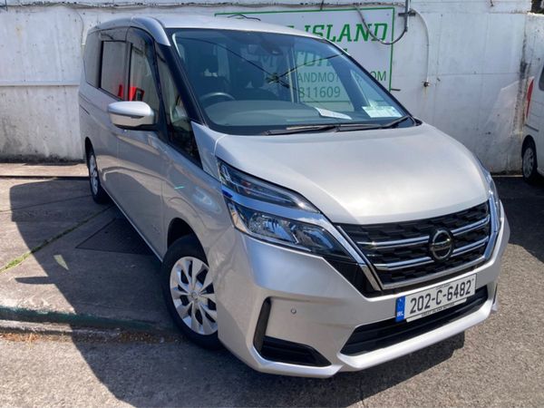 Nissan Serena Hatchback, Petrol Hybrid, 2020, Silver