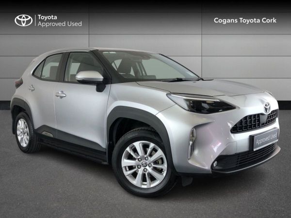 Toyota Yaris Cross Hatchback, Hybrid, 2022, Silver