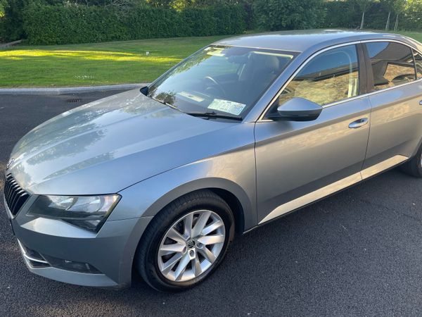 Skoda Superb Hatchback, Diesel, 2016, Grey