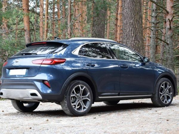 Kia XCeed Hatchback, Petrol, 2020, Blue