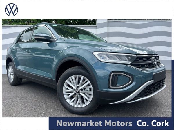 Volkswagen T-Roc SUV, Petrol, 2025, Blue