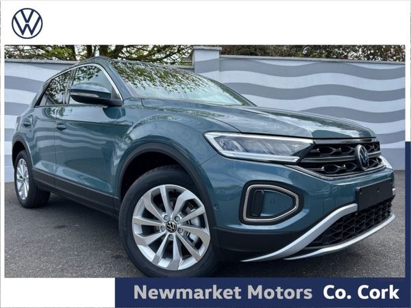 Volkswagen T-Roc SUV, Diesel, 2025, Blue