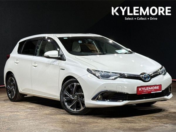Toyota Auris Hatchback, Hybrid, 2016, White