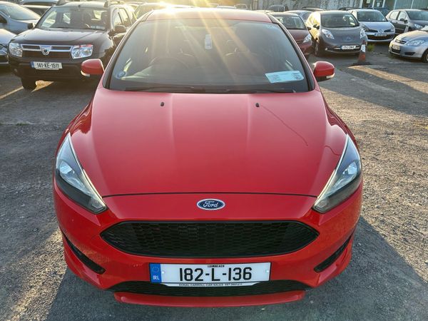 Ford Focus Hatchback, Diesel, 2018, Red
