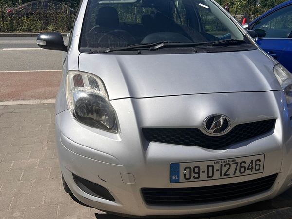 Toyota Vitz Hatchback, Petrol, 2009, Silver