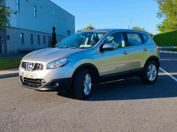 Nissan Qashqai Hatchback, Petrol, 2011, Silver