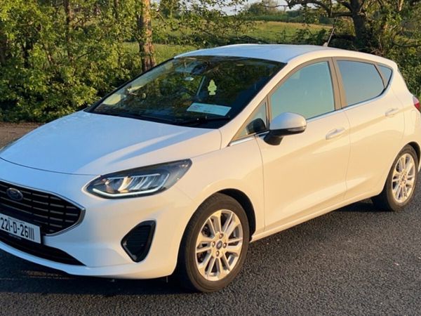 Ford Fiesta Hatchback, Petrol Hybrid, 2022, White