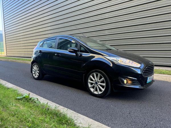Ford Fiesta Hatchback, Petrol, 2017, Black