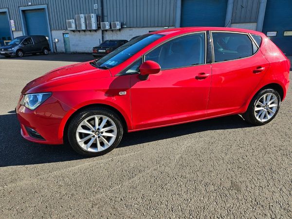 SEAT Ibiza MPV, Petrol, 2016, Red
