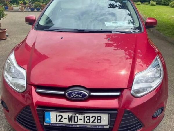 Ford Focus Hatchback, Diesel, 2012, Red