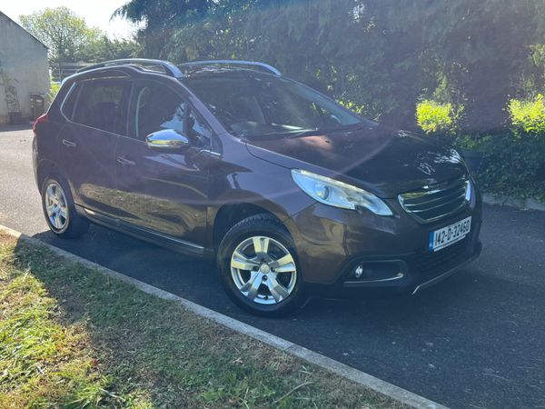 Peugeot 2008 Hatchback, Petrol, 2014, Brown