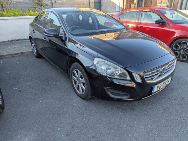 Volvo S60 Saloon, Diesel, 2011, Black