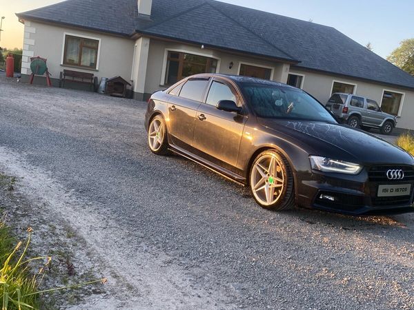 Audi A4 Saloon, Diesel, 2015, Blue