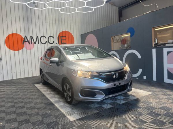 Honda Fit Estate, Petrol Hybrid, 2019, Silver