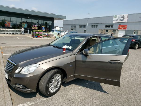 Mercedes-Benz E-Class Saloon, Diesel, 2010, Grey