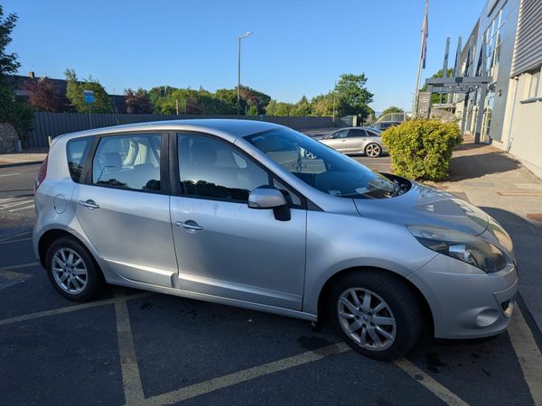 Renault Scenic MPV, Diesel, 2012, Silver