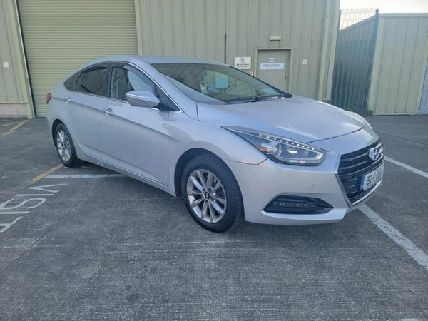 Hyundai i40 Saloon, Diesel, 2015, Silver