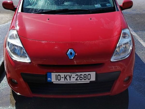 Renault Clio Hatchback, Ethanol Petrol, 2010, Red