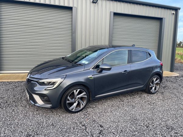 Renault Clio Hatchback, Petrol, 2022, Grey