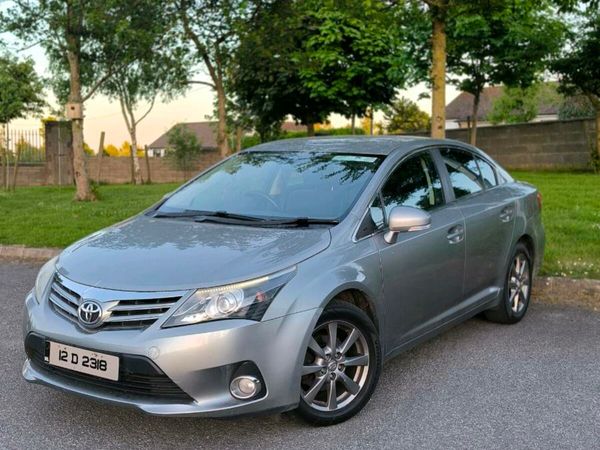Toyota Avensis Saloon, Diesel, 2012, Grey