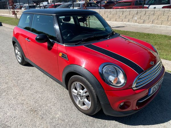Mini Cooper Hatchback, Diesel, 2012, Red