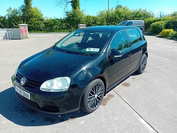 Renault Megane Saloon, Petrol, 2009, Gold