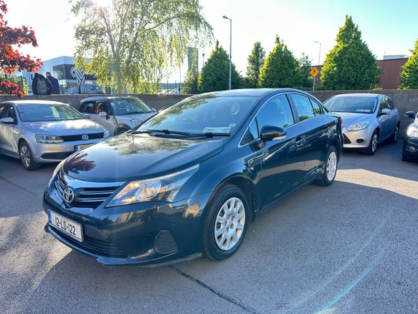 Toyota Avensis Saloon, Diesel, 2012, Grey