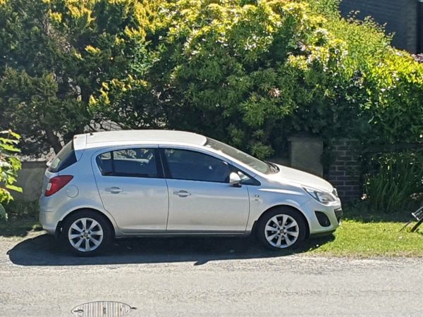 Opel Corsa Hatchback, Diesel, 2014, Silver
