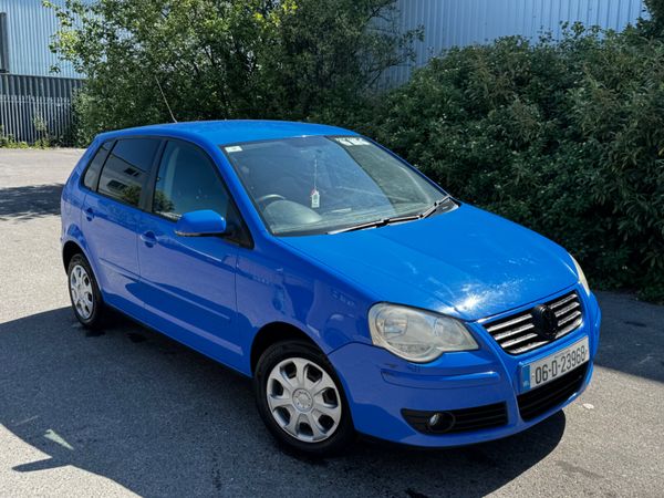 Volkswagen Polo Hatchback, Petrol, 2006, Blue