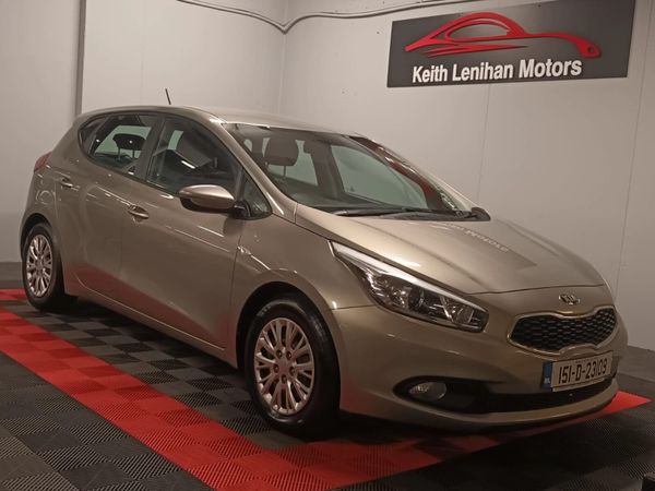 Kia Ceed Hatchback, Petrol, 2015, Silver