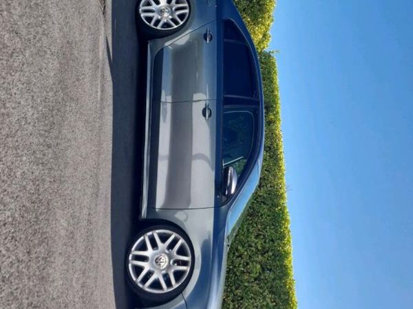 Volkswagen Jetta Saloon, Diesel, 2011, Grey