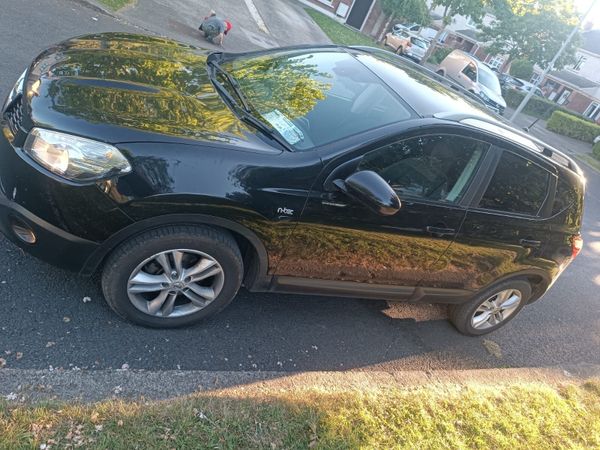 Nissan Qashqai Hatchback, Diesel, 2012, Black